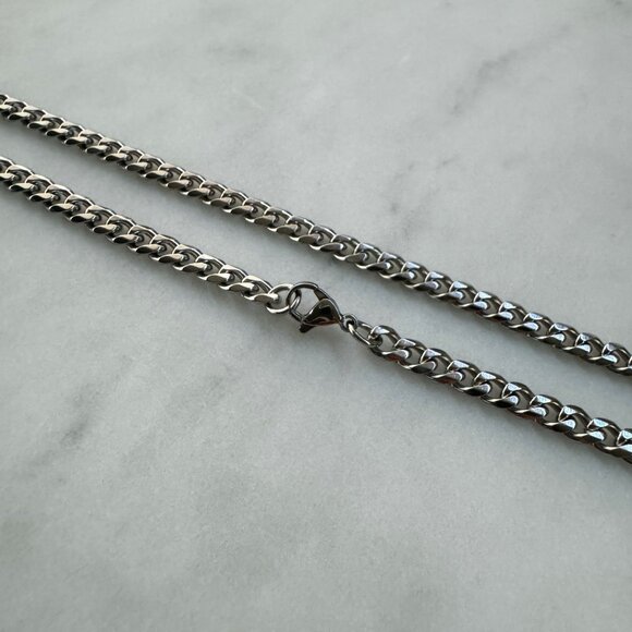 Detroit Lions Necklace - Blue Pendant - 5mm Cuban - 22" Chain - NFL Football - Picture 4 of 4